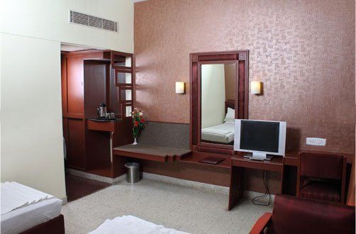 Hotel Dee Cee Manor Chennai Exterior photo