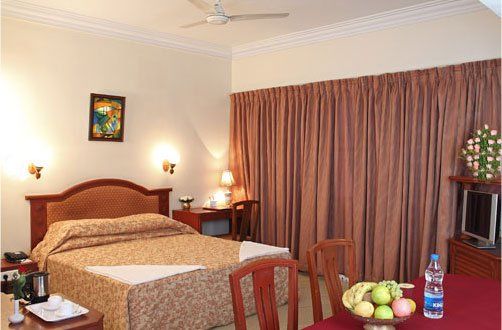 Hotel Dee Cee Manor Chennai Exterior photo